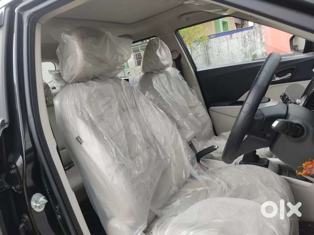 Mahindra Xuv300 W8 Option, 2022, Petrol