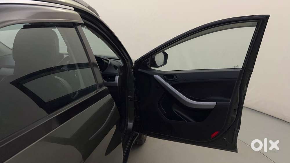 Tata Nexon 1.2 Revotron Xma Amt (s), 2022, Petrol