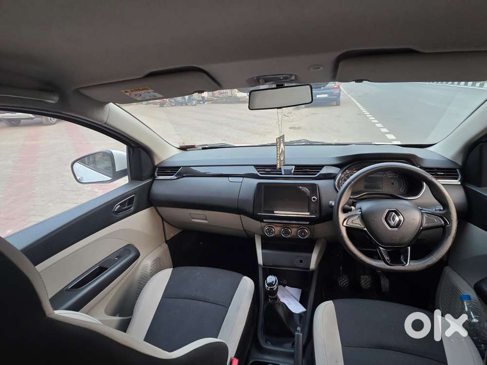 Renault Triber Rxt, 2021, Petrol