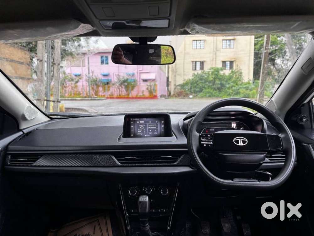 Tata Nexon Smart Plus S 1.2 Revotron Petrol 5 Mt, 2025, Petrol
