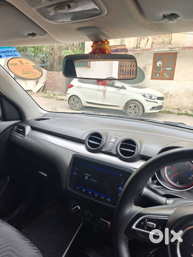 Maruti Suzuki Swift Vxi Amt (2022) — Single Owner  Warranty Till 2027