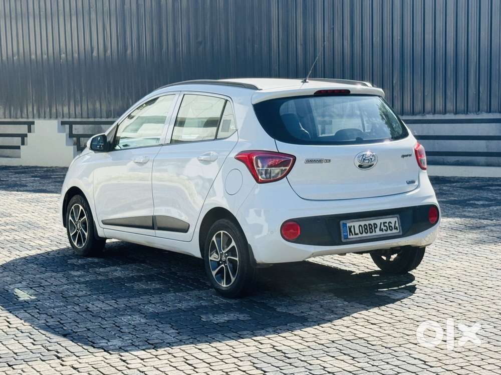 Hyundai Grand I10 Sportz (o) 1.2 At Vtvt, 2018, Petrol