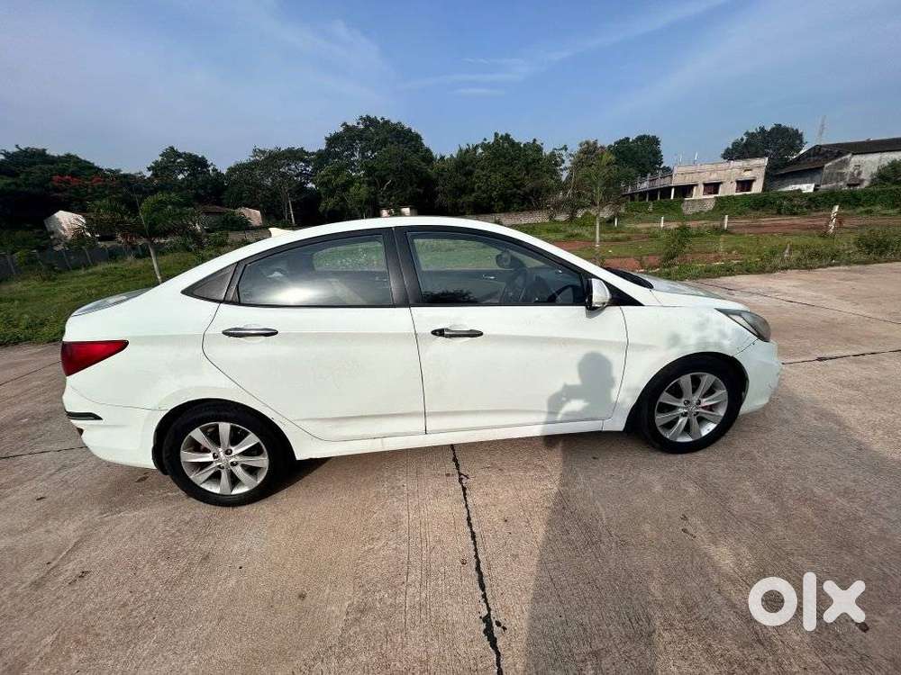 Hyundai Verna 1.6 Sx Crdi (o), 2012, Diesel