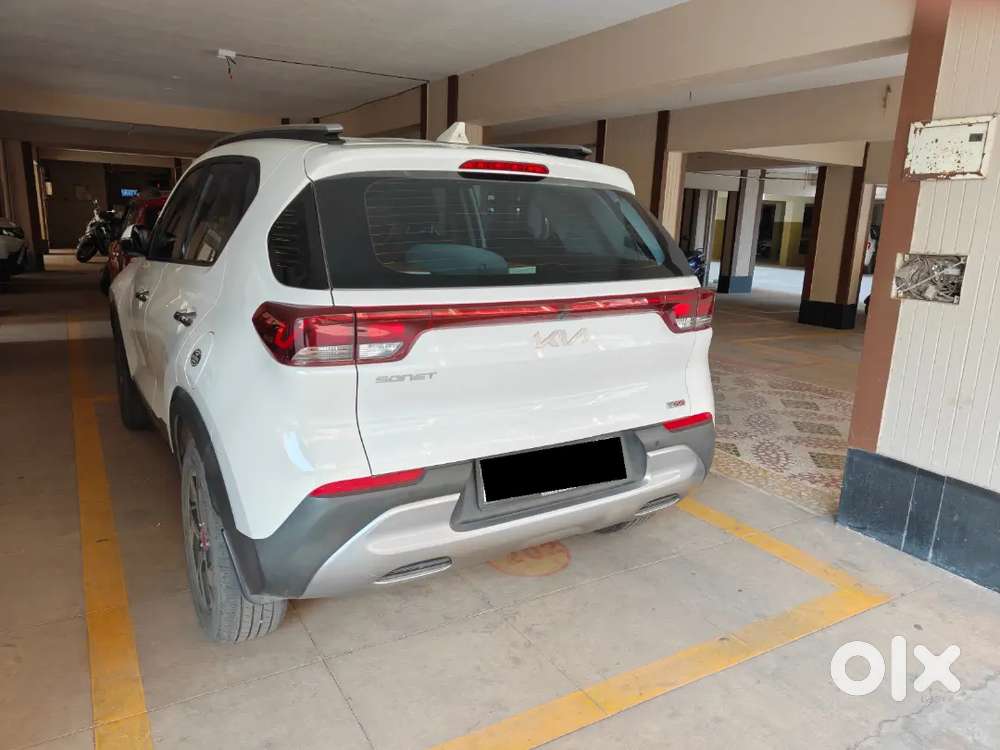 Kia Sonet 2023 Petrol Well Maintained