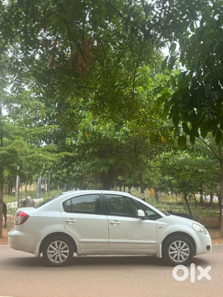 Maruti Suzuki Sx4 Zxi (opt), 2010, Petrol