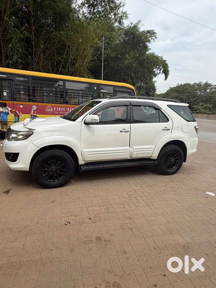 Toyota Fortuner Diesel 2012