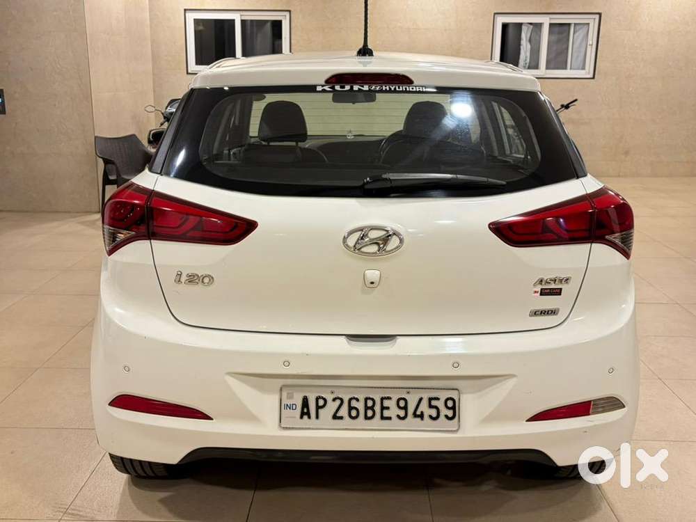 Hyundai Elite I20 2015 Diesel 85300 Km Driven