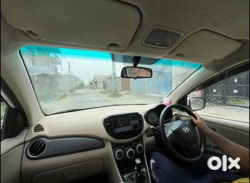 Hyundai I10 Sportz 2010 Car