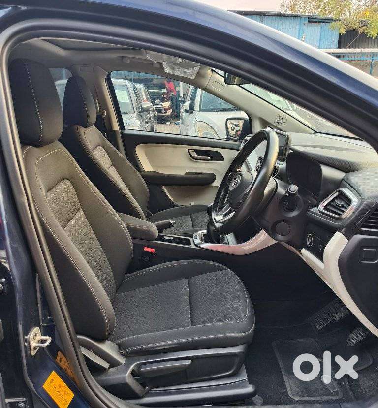 Tata Altroz Xz Plus (s), 2023, Petrol