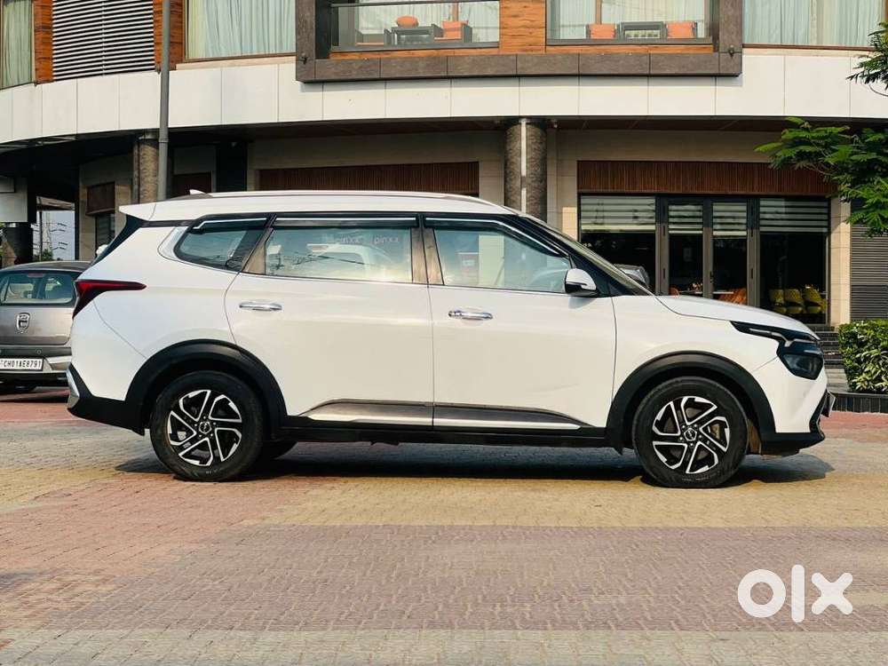 Kia Carens Luxury (o)1.5 Diesel At 7 Str, 2023, Diesel