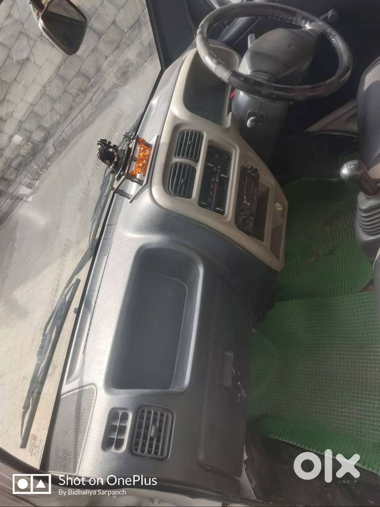 Maruti Suzuki Eeco 2016