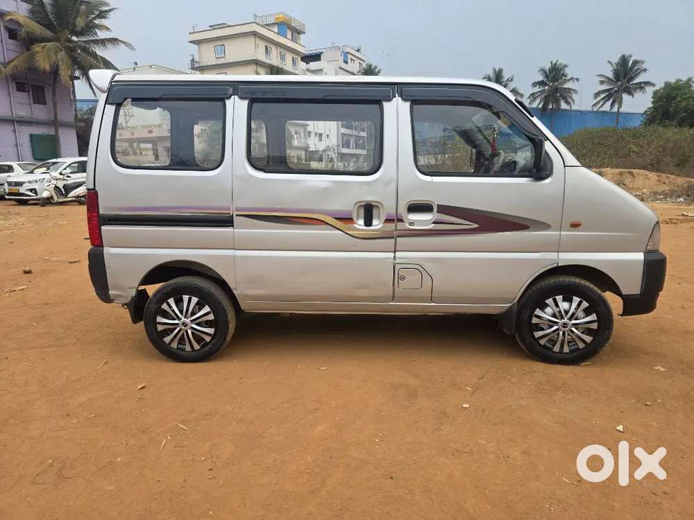 Maruti Suzuki Eeco 2011 Petrol 75000 Km Driven