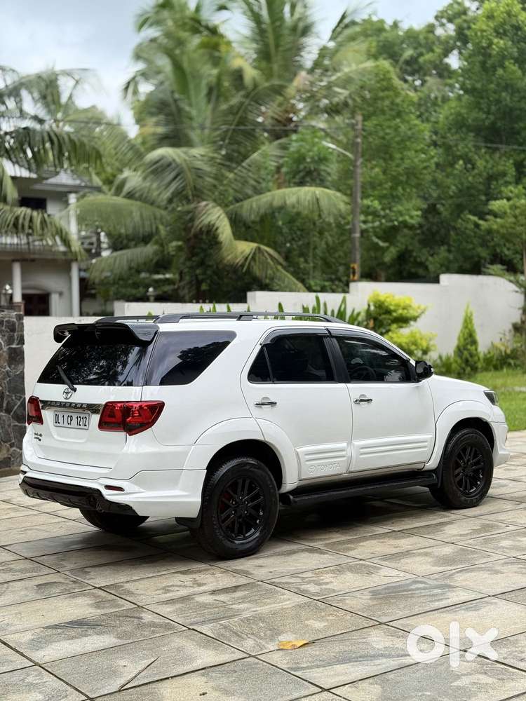 Toyota Fortuner 3.0 Ltd, 2012, Diesel