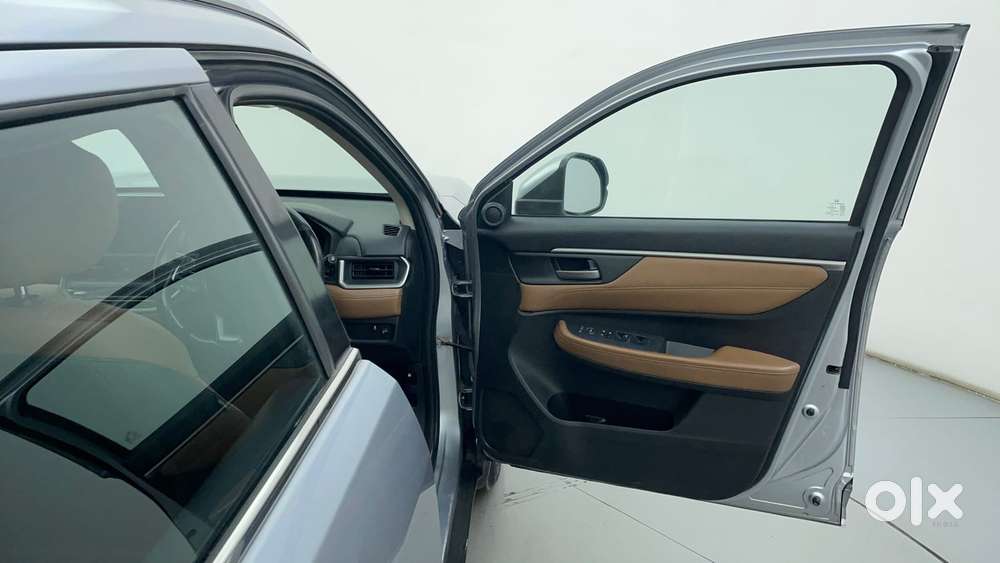 Honda Elevate Zx Mt, 2023, Petrol