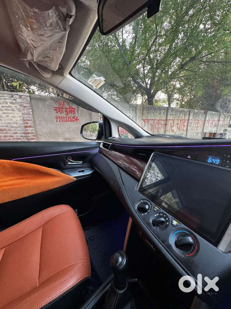 Toyota Innova Crysta 2.4 G Plus Mt 8 Str, 2018, Diesel