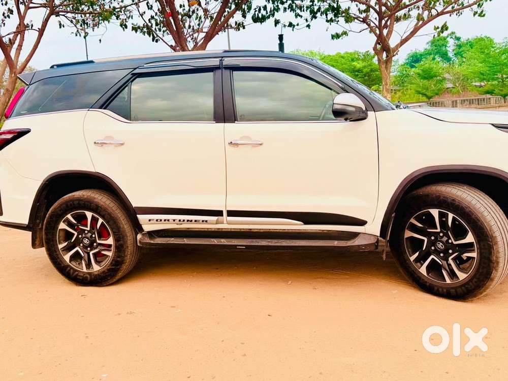 Toyota Car Legender +