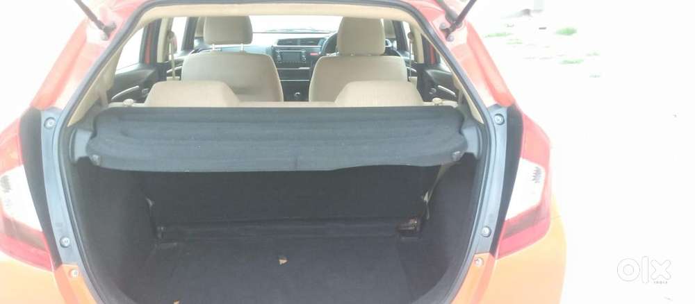 Honda Jazz V Automatic, 2015, Petrol