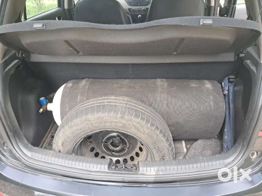Hyundai Grand I10 Black Well Maintained Car For Sale (petrol + Cng)