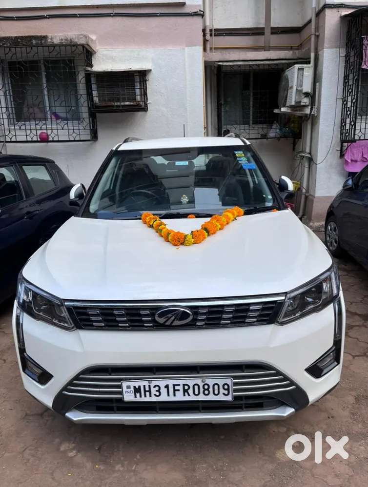 Mahindra Xuv300 W8 Petrol  2020  White  Well Maintained  Excellent