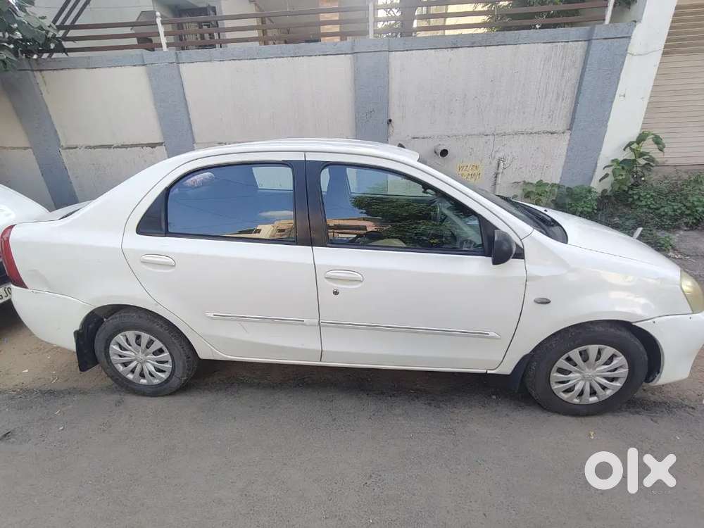 Toyota Etios 2011 Petrol Well Maintained