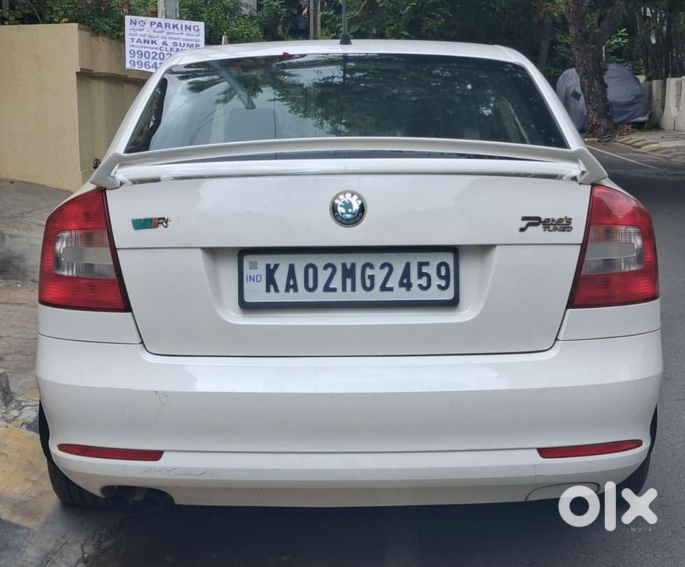 Skoda Octavia Combi 1.8 Turbo Petrol Rs Mt, 2012, Petrol