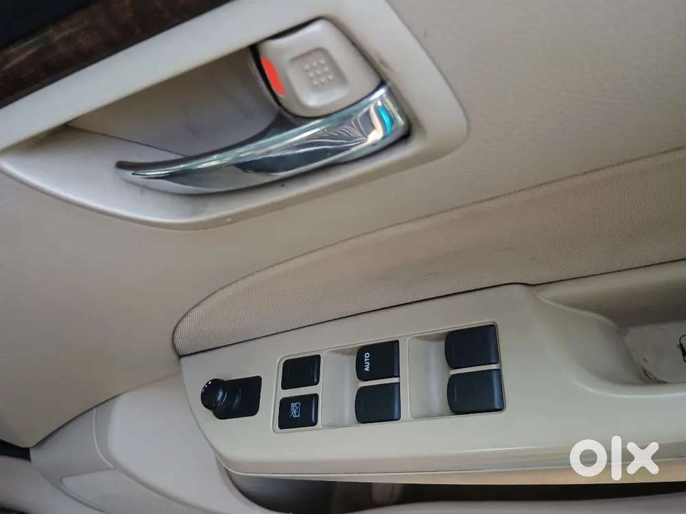 Pls Don't Call Spinny Or Cars 24, Any Dealer ,maruti Suzuki Dzire 2012