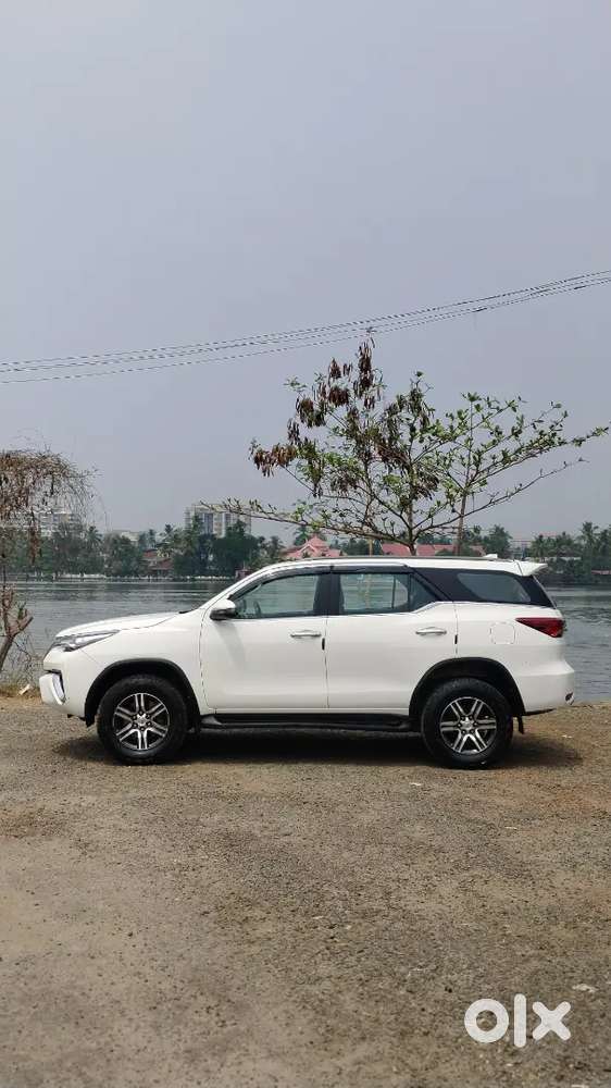 Toyota Fortuner 2017 Diesel 165000 Km Driven , Hr Regn With Noc
