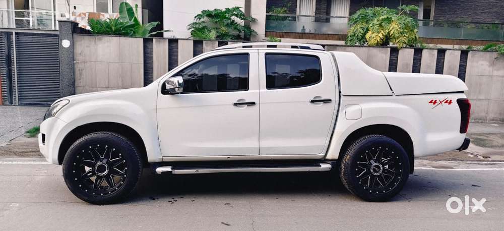 Isuzu V-cross Z 4x4 Mt, 2019, Diesel