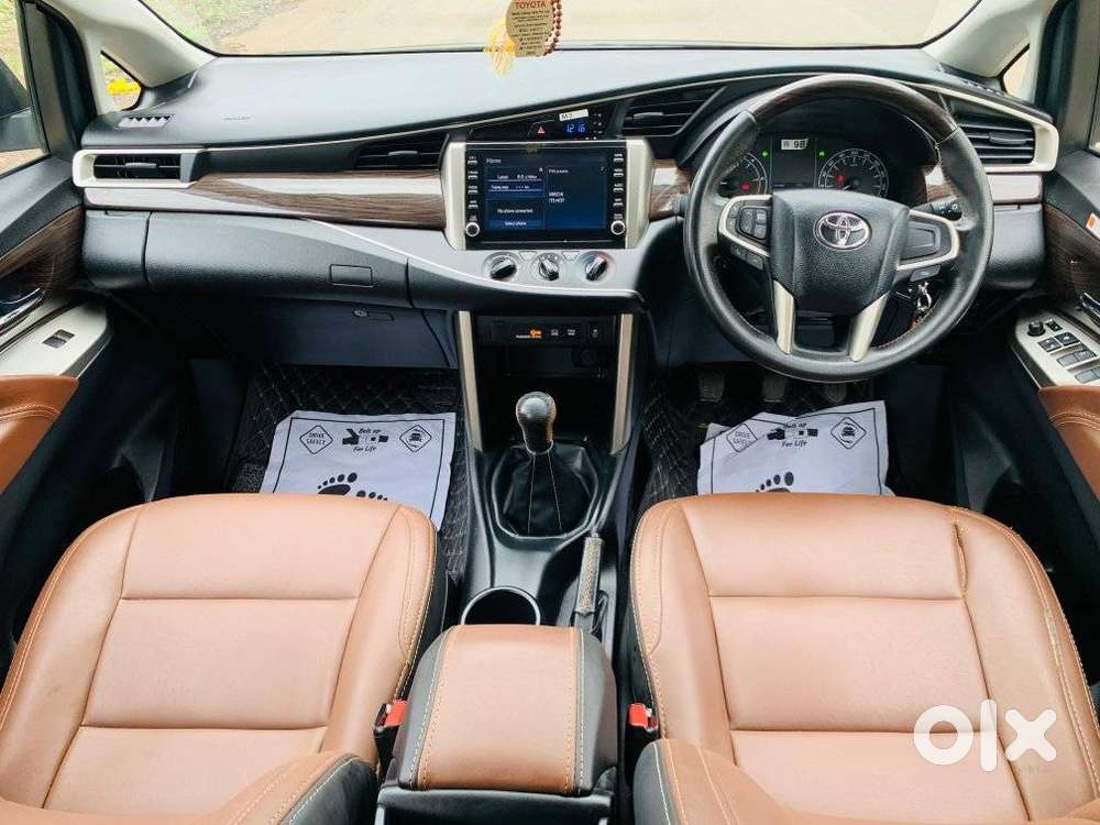 Toyota Innova Crysta 2.4 G Mt 8s, 2022, Diesel