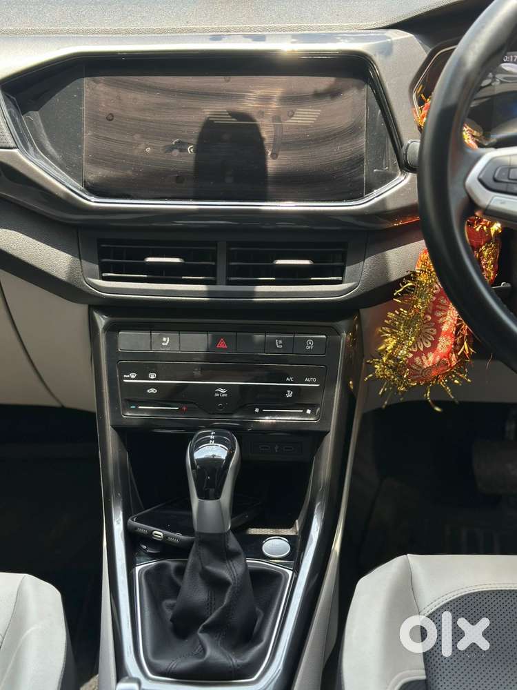 Volkswagen Taigun 1.0 Tsi Topline At, 2023, Petrol