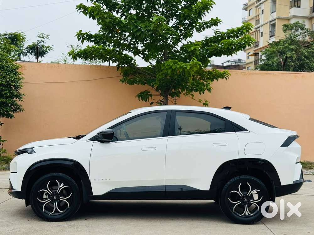 Tata Curvv Crtv Amt, 2025, Diesel
