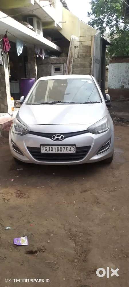 I 20 Cng Petrol   Km79000