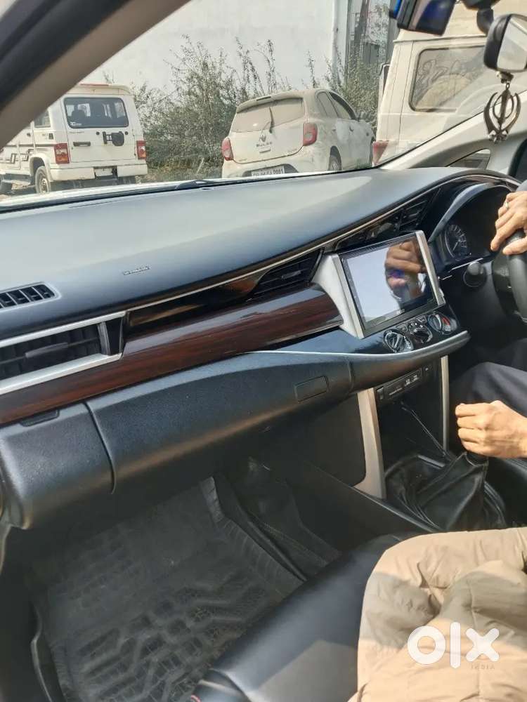 Toyota Innova Crysta 2018