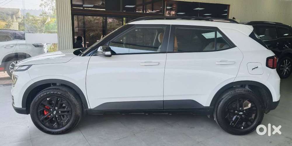 Hyundai Venue 1.0 Sx (o) Turbo Dct, 2024, Petrol