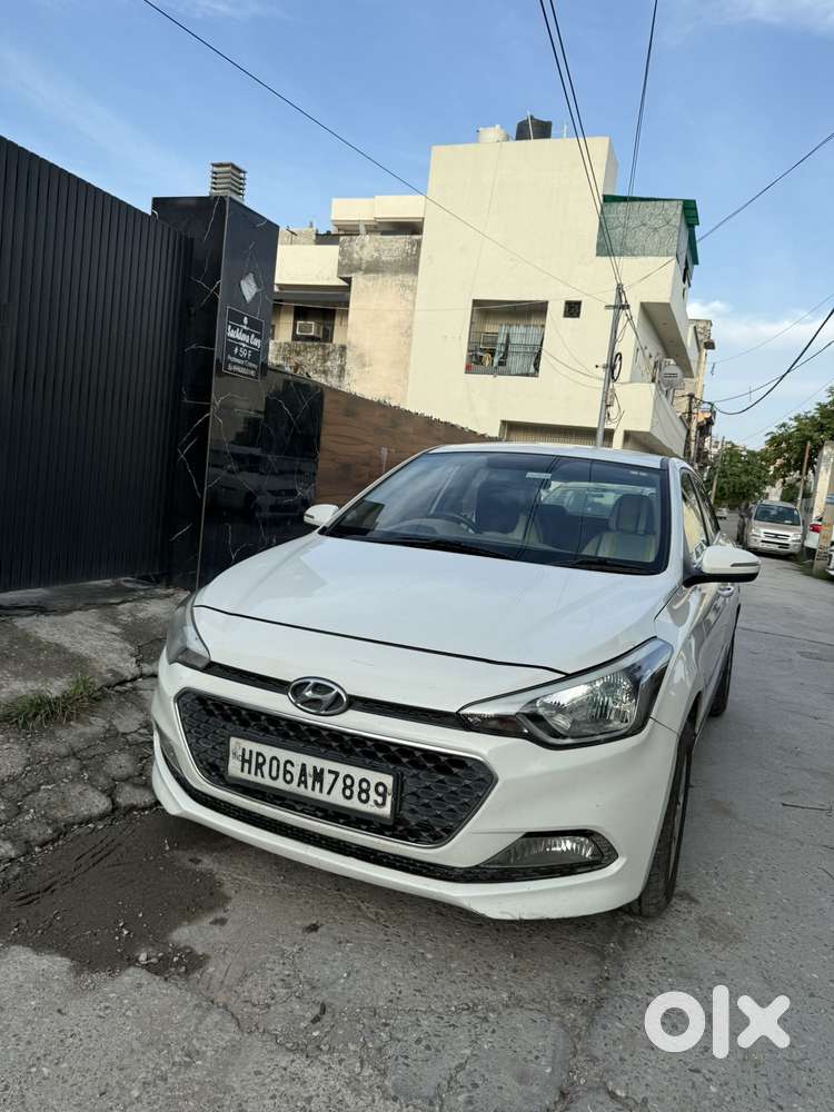 Hyundai Elite I20 Sportz (o) 1.4, 2017, Petrol
