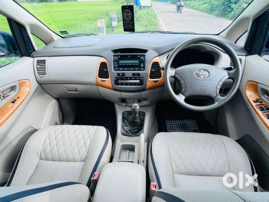 Toyota Innova 2.5 Vx 8 Str, 2011, Diesel