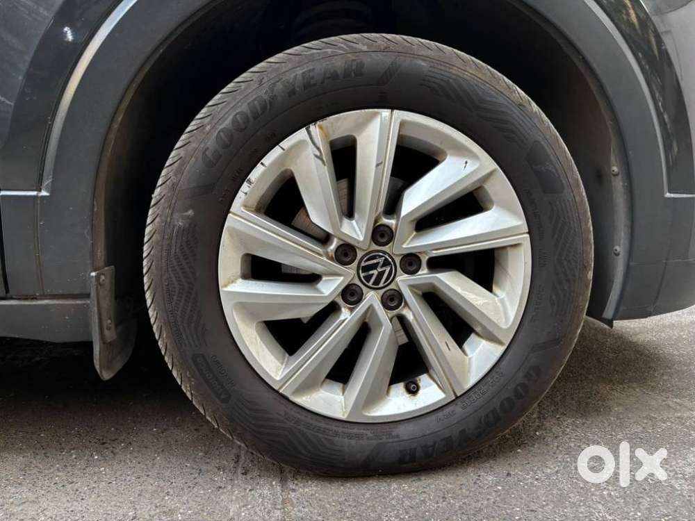 Volkswagen Taigun 1.0 Tsi Highline At, 2022, Petrol