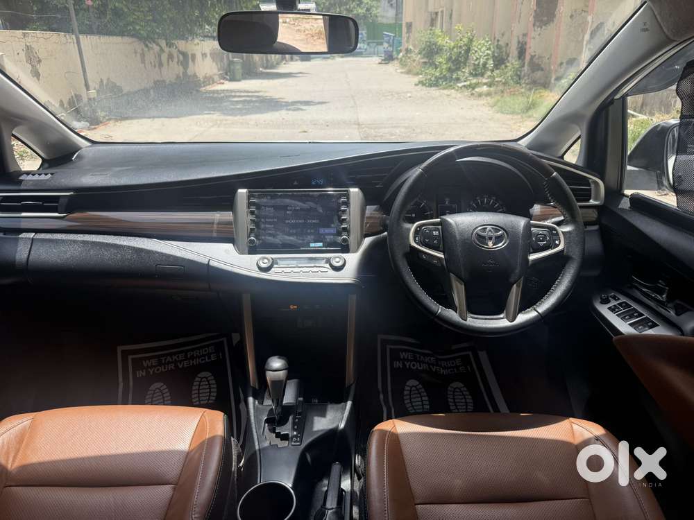 Toyota Innova Crysta [2020-ongoing] 2.4 Zx At 7 Str, 2022, Diesel