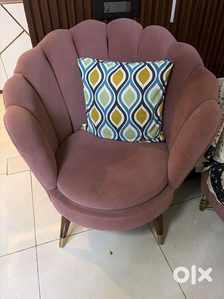 Accent sofa wooden