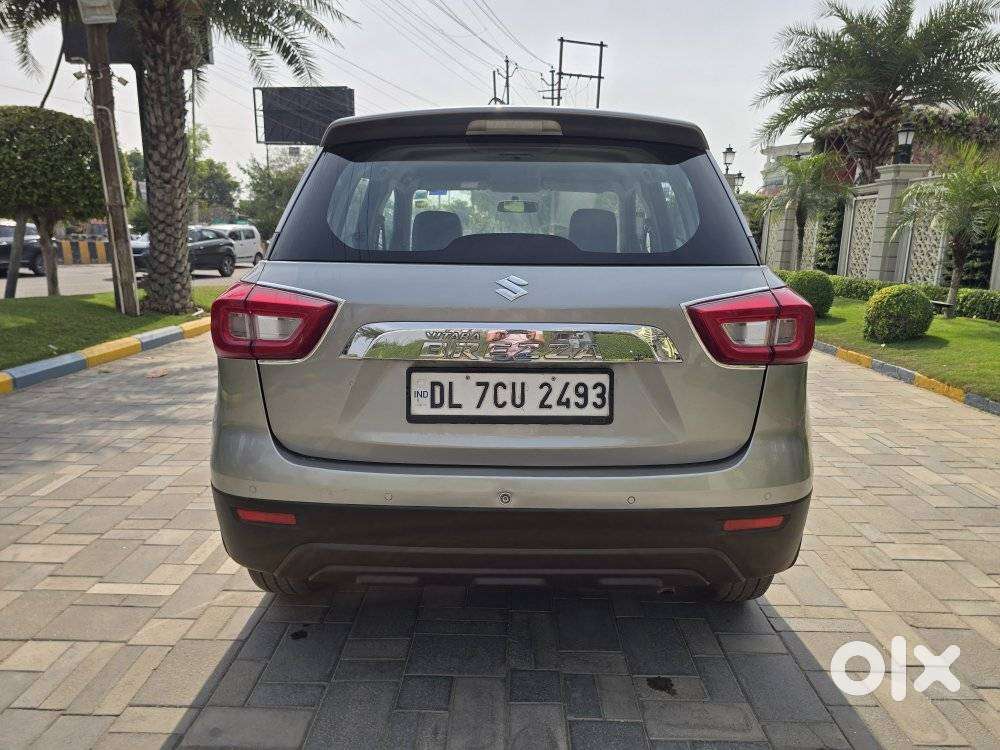 Maruti Suzuki Brezza 1.5 Lxi Cng, 2022, Cng & Hybrids