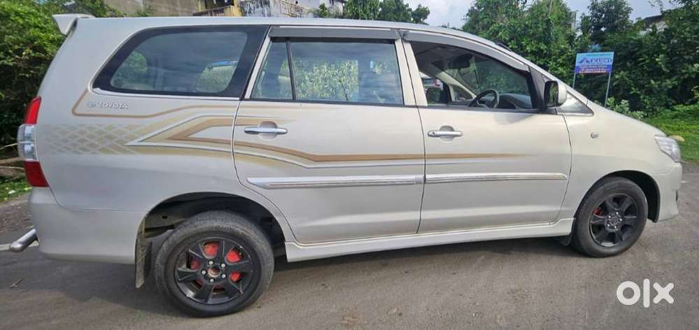Toyota Innova 2.5 G (diesel) 8 Seater, 2013, Diesel