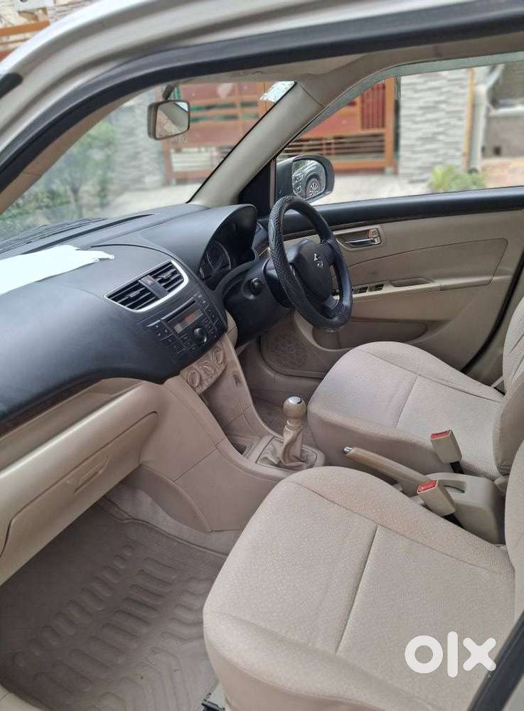 Maruti Suzuki Swift Dzire 1.2 Vxi Bsiv, 2013, Petrol