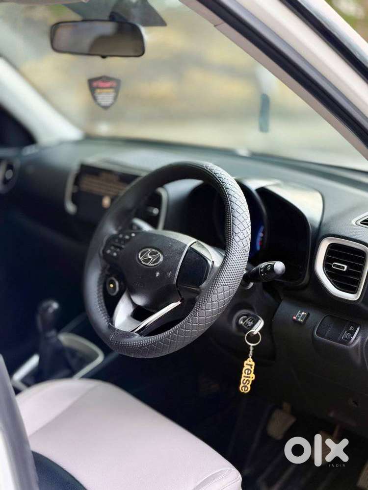 Hyundai Venue 1.2 S (o), 2019, Cng & Hybrids