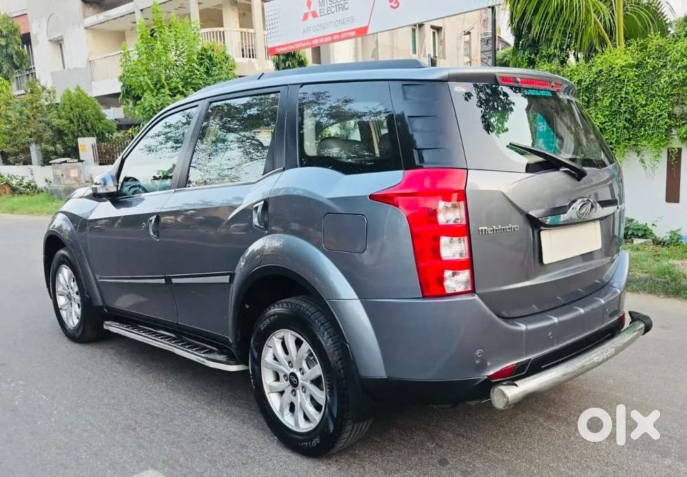Mahindra Xuv500 At W10 Fwd, 2015, Diesel