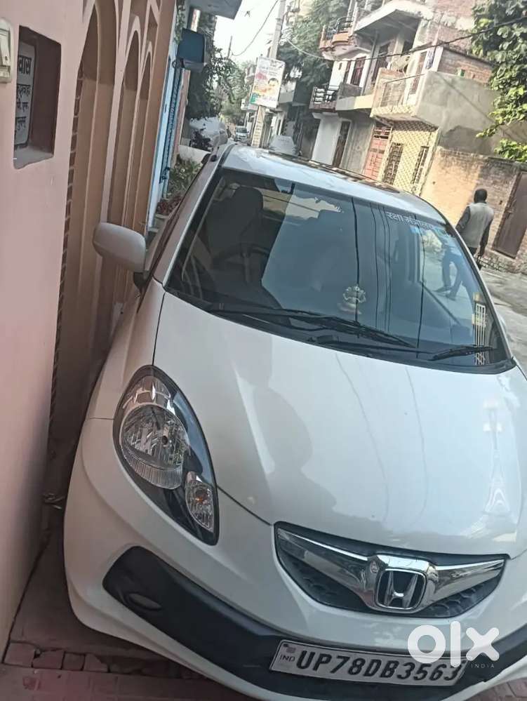 Honda Brio Mt Petrol 2014
