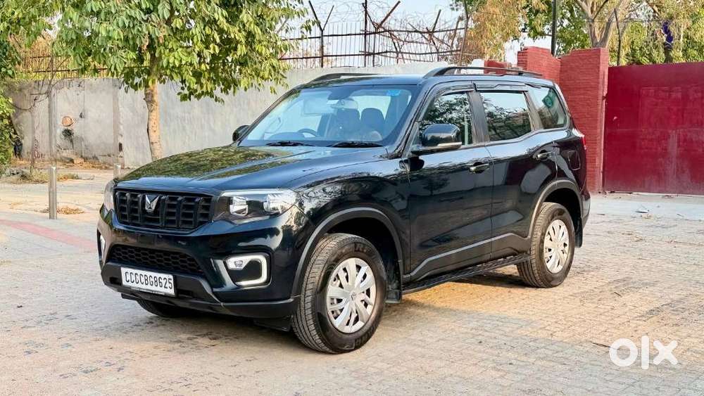 Mahindra Scorpio N Z2 Petrol Mt 7 Str, 2024, Petrol