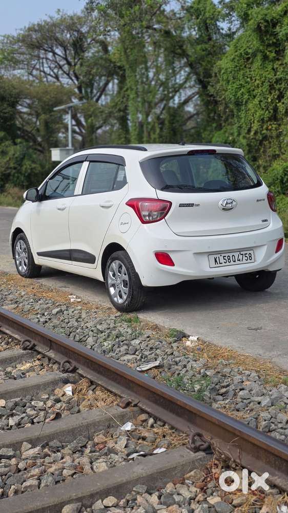Hyundai Grand I10 Sportz O 1.2, 2015, Petrol