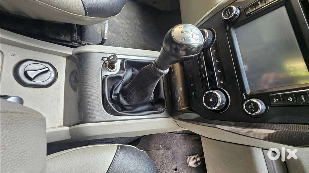 Scorpio Manual 4x4 Captain Seat 2016 Top Condition