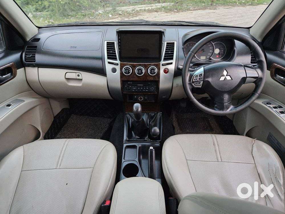 Mitsubishi Pajero Sport 2.5 Manual, 2012, Diesel