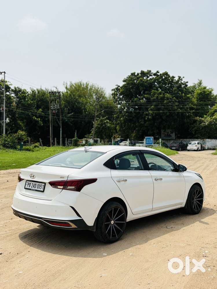 Hyundai Verna 1.5 Sx Diesel Mt, 2023, Diesel